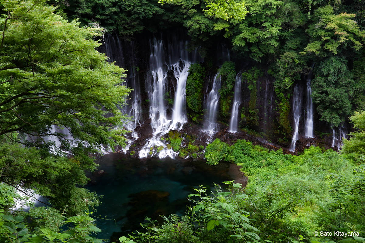 b6a777ac1c056e60ac6e05459ea576